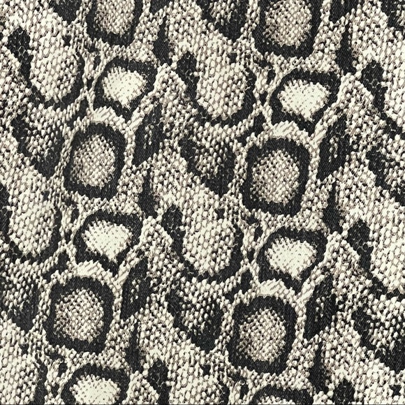 GOOD AMERICAN Good Legs Snake Print Skinny Jeans, Size 24, NWT - Picture 6 of 7